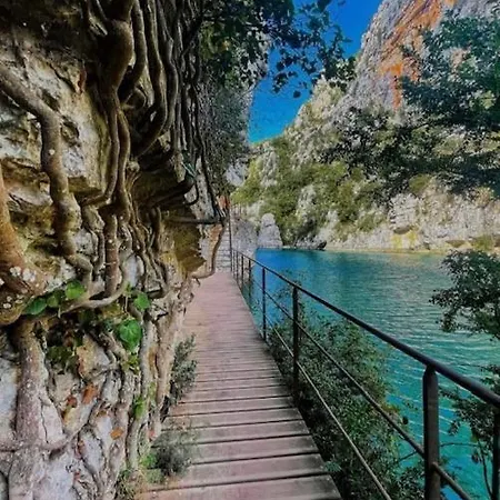 - Verdon * Montagnac (Alpes-de-Haute-Provence)